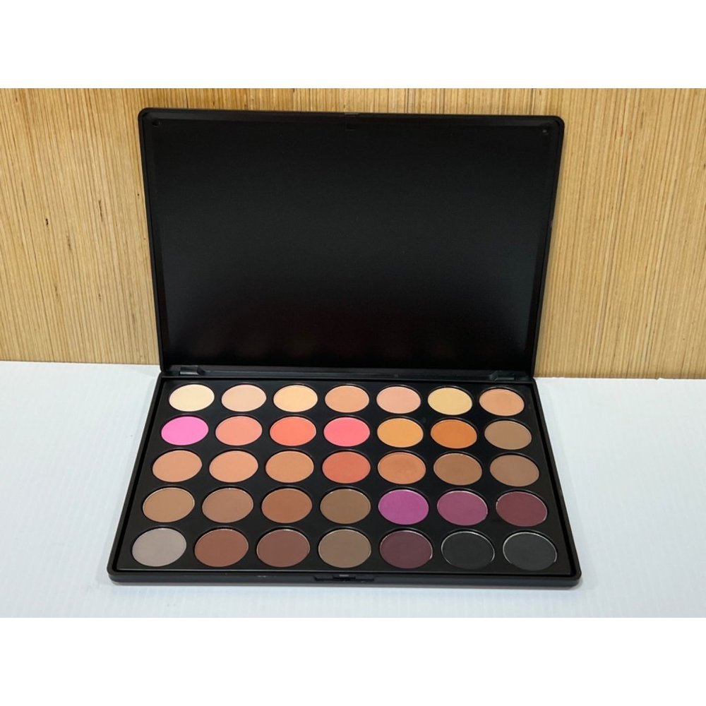 Bebella Cosmetics - Eyeshadows Palette 35 Color